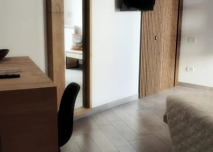 Biancopineta Marina 3*