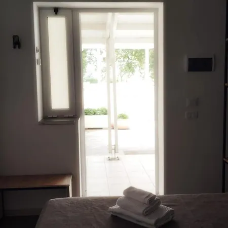 Bed & Breakfast Biancopineta Marina